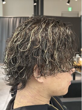 オーシャントーキョー 神戸(OCEAN TOKYO KOBE) ハイライト波巻きパーマセンターパート