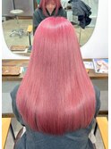 ブリーチベースの透明感ピンクカラー