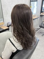 クラン 六甲道(Chlan) 柔らかグレージュ×ゆる巻きウェーブヘア