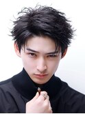 スパイキーフェザーショート韓国ヘアスタイル