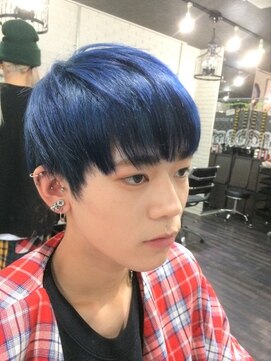 韓流髪型 紺色髪型 ネイビーヘアカラーtrickstyle L ミミック Mimic のヘアカタログ ホットペッパービューティー