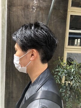 アンプレヴーアジュテ(Impre'vu ajoute) 刈り上げメンズショート