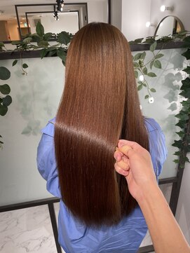 アールサロン アザブジュウバン(Rr SALON Azabu juban) Rr SALON Hydro XE TREATMENT×Glosstify