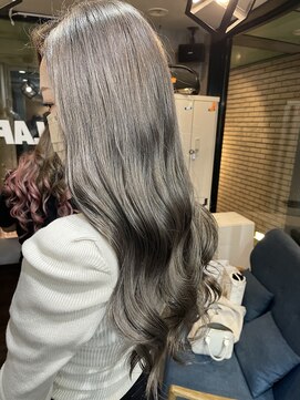 ラフ 難波店(LAFF) #黒髪#ボブルフ#ネビージュ#小顔#ワンレン