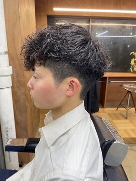 ロンド ローガン 名駅(Lond LOGAN) スペインカール　短髪　メンズ　無造作　スパイキーショート