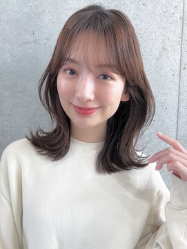 ザシー オモテサンドウ(The C) 20代30代40代ナチュラル大人可愛いスタイル