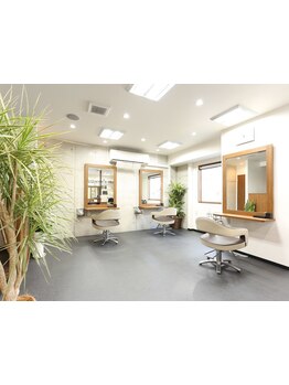 プライベート空間/大型店が苦手な方に◎歴20年以上のオーナーによるマンツーマン施術で理想のスタイルに★