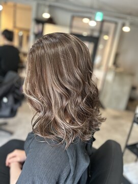 ラフ 難波店(LAFF) #セミディ#シアーカラー#ショートヘア#姫カット#ダークアッシュ