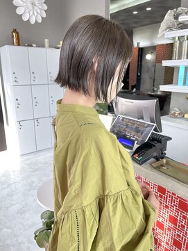 パロ(PALO) 切りっぱなしボブ