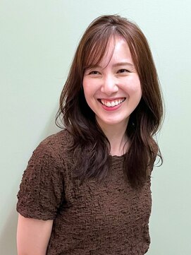 ヒトワ(hitowa) くせ毛風カー/レイヤーロング/斜め前髪/ヘルシーロング