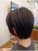 ショートボブ