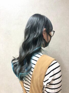 フーチー クーチー アマティー 豊中店(FUCHI KUCHI amati) @fuchi_kuchi.okada［豊中,髪質改善/ミントブルー/インナー］