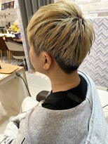 アイディー バイ ケンジ(id. by KENJE)&nbsp;長め刈り上げマッシュ