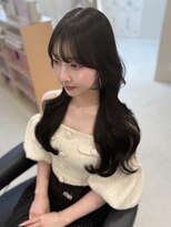 ベレーザシェルト(Beleza scelto) 15743黒髪オリーブグレーラウンドバングレイヤーワンホンヘア