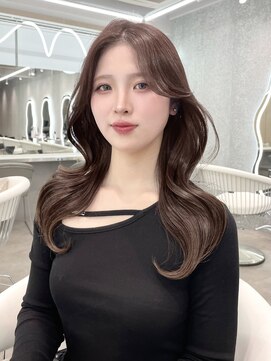 グロー オオミヤ アネックス 大宮(GLROW OMIYA ANNEX) 韓国ヘア レイヤーカット ミディアムレイヤー