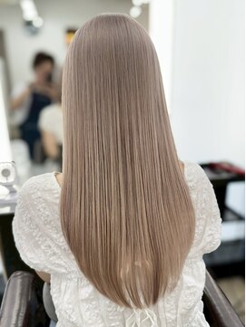 イコ 表参道原宿(ico) 【秋冬おすすめ】シルバーベージュ × LAケラチントリートメント