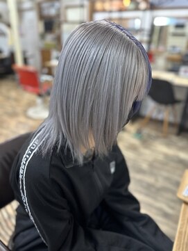 ラウラアンドロー(LAURA&RO) ダブルカラー/ケアブリーチ/インナーカラー/ベージュ【塚口】