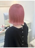 ハイトーン/ペールカラー/ペールピンク/切りっぱなしボブ/外ハネ