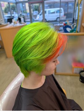 サロンドパリス(Salon de Paris) 派手カラー!