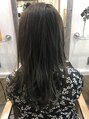 ペレ(pel'e)&nbsp;濃いグレージュ！表面をスジの様にハイライト♪色落ちも楽しんで
