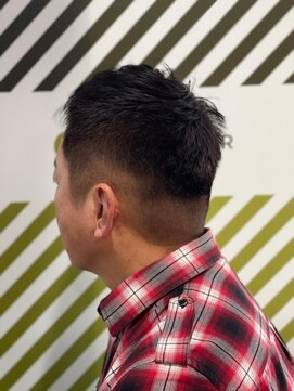 バーバーバー 四谷(BARBER-BAR) 大人の刈り上げスタイル