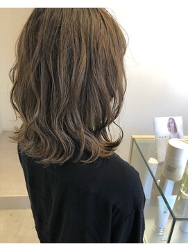 アルドラ(ALUDRA) ふんわりミディアム