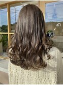 ナチュラルベージュ