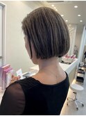 切りっぱなしボブ/地毛ハイライト
