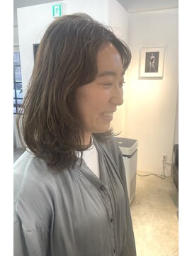 ナンバースリー 溝の口店(Number Three) ミディアムレイヤースタイル【N°3溝の口】