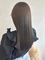 ミュラ(mulah)&nbsp;オリーブベージュ透明感カラー＊ストレートロング暗めカラー