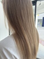 エムドットヘアーサロン(M. hair salon)&nbsp;【栗本浩司】艶感ミルクティベージュ