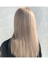 flou 髪質改善/エクステ/ブリーチ/メンズ/ヘッドスパ ホワイトミルクティー