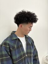 オルヴァ(Orva)&nbsp;ツイストパーマ×テーパーフェード[湘南/藤沢/メンズパーマ]