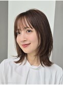 表参道酸性ストレート艶髪ミディアムレイヤーアッシュグレー30代