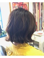 ヒマワリ(HIMAWARI)&nbsp;ボブ 切りっぱなしボブ 外ハネ