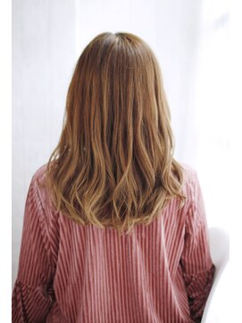 シュシュット(chouchoute) 吉祥寺3分/マニッシュ美髪ネイビーカラーバターフレンチボブ/072