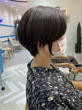 シー バイ ロンド 新宿(Sea by Lond) 大人かわいい小顔ハイライトカラー丸みショート