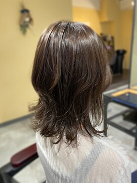 レーヴェ(Lowe) 【Lowe】ウルフ×モノトーングレージュ