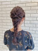 大人っぽく、華やかに☆可愛い編みおろしヘアセット!!
