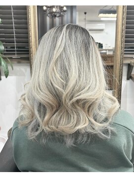 アンテナ(ANTENNA) ホワイトグレーバレイヤージュ