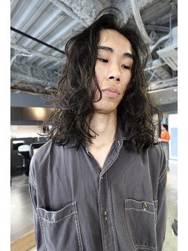 ニーィ バイ カータ(Niii by CARTA) men's long hair