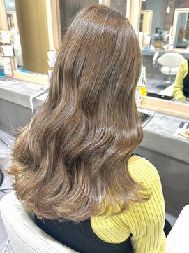 ラベルムバイエーケー(La Belleme by AK) 白髪ぼかしハイライト/ベージュカラー