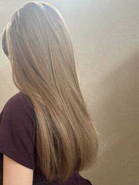 カラン(hair design Kraan) ハイトーンベージュカラー