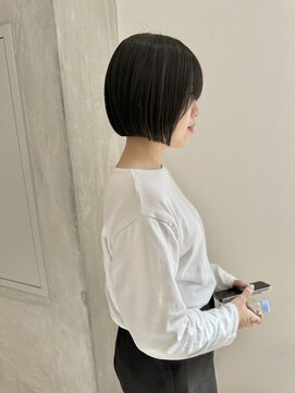 ヨーク(YOKE) YOKE 切りっぱなしボブミニボブ髪質改善オリーブアッシュ艶髪