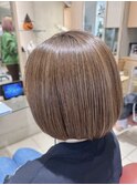 大人の透明感ハイライトボブ