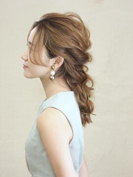 ソース 梅田(SOURCE) 結婚式や浴衣ヘアに♪編みおろしアレンジ