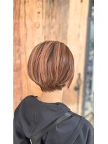 ヘアーラウンジ エゴ(Hair Lounge EGO) 大人女性に好評なピンクカラー◎ 白髪ぼかし ショートボブ