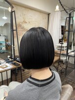 ティティアンバイイザ(titian by IZA)&nbsp;ショートボブ×ダメージレス縮毛矯正