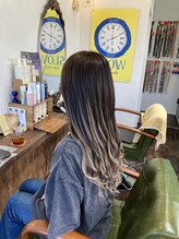 スロウ(SLOW) エクステで作る"バレイヤージュ"