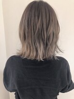 グレース(GRACE)&nbsp;外国人風グレージュ＊透明感  担当 坂本